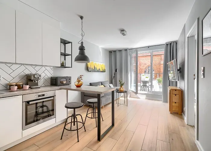 1000 Stare Bulwary No 1 *